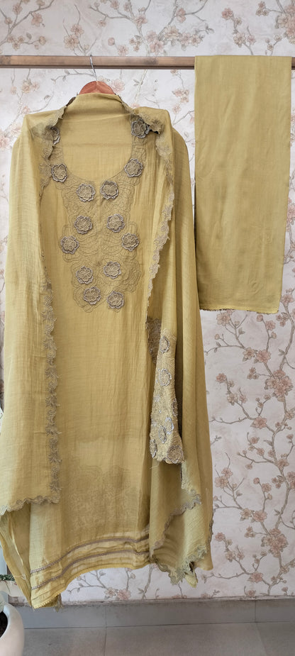 Mul Appliqué