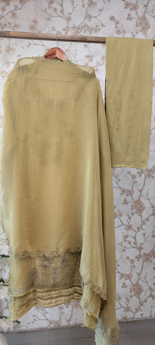 Mul Appliqué