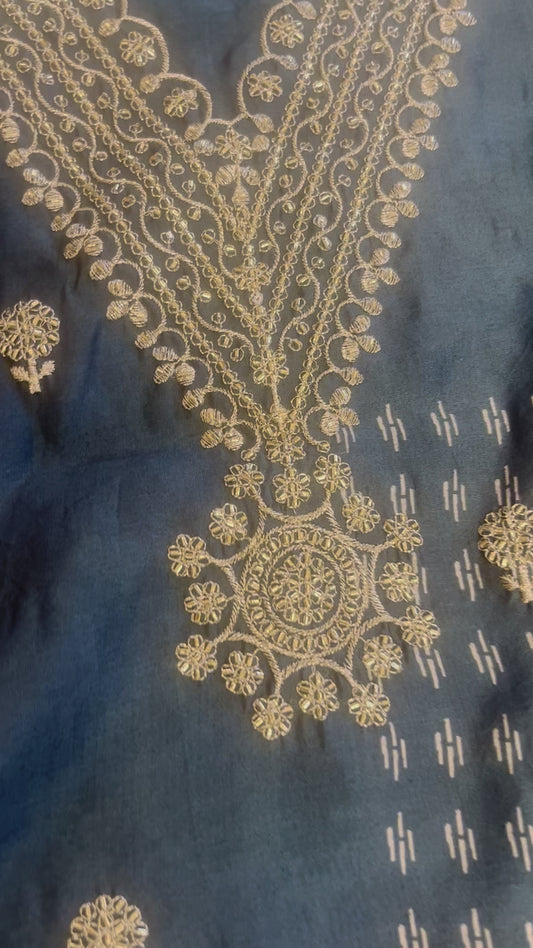 Muslin suit